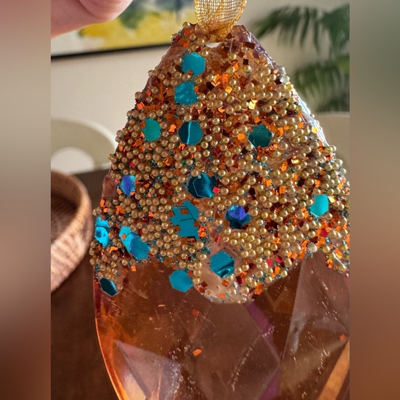 Amber faceted Christmas ornament - Picture 3 of 4